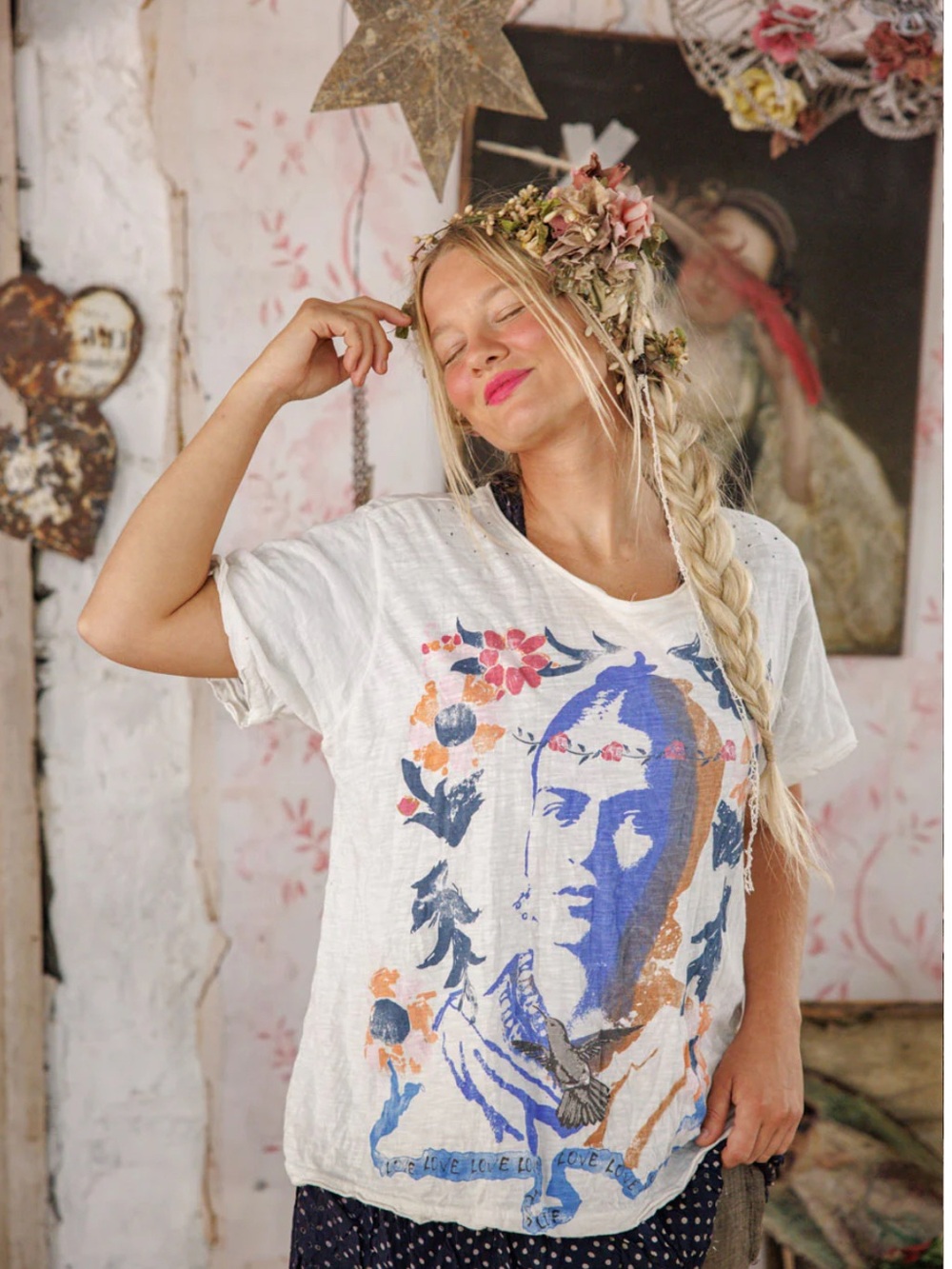Magnolia Pearl White Graphic Frida Short Sleeve Tee with Blue & Orange Print